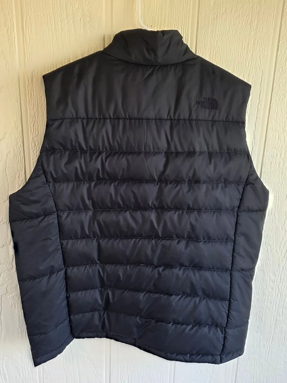The North Face Men’s 550 Black Quilted Insulated Vest, Size XL